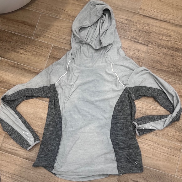 Hyba Hoodie - Picture 4 of 6